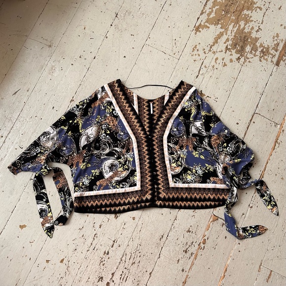 Free People Catch Me If You Can Bohemian Leopard Cat Novelty Print Top Blouse - Picture 12 of 16
